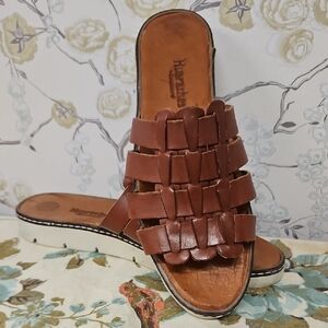 BearPaw Tan Leather Women's Sandals